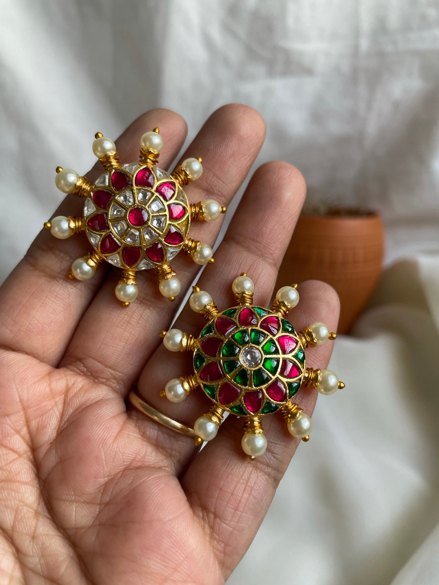 Kundan chakra studs