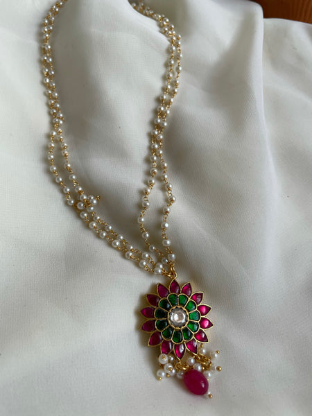 Kundan flower pendant maala