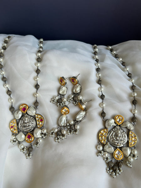 Mother of pearls Lakshmi oxidised maala with earrings