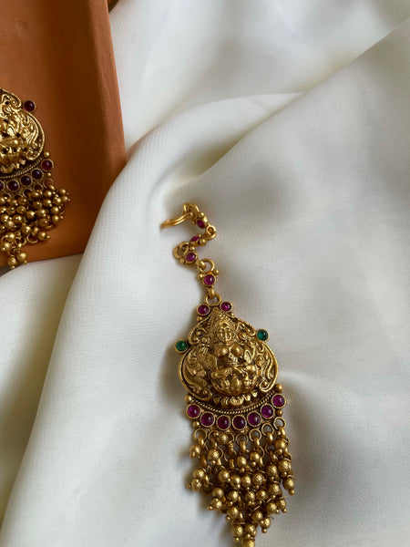 Temple gungaroo tassel tika