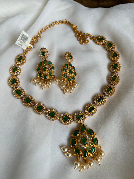 Kemp stone necklace with pendant with earrings