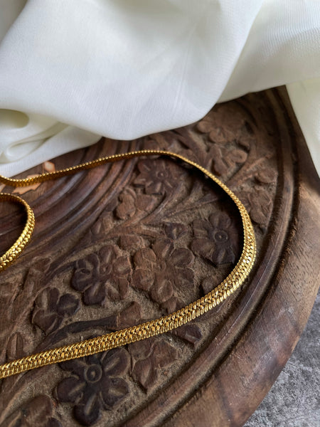 Delicate gold Hip chains (4 designs )