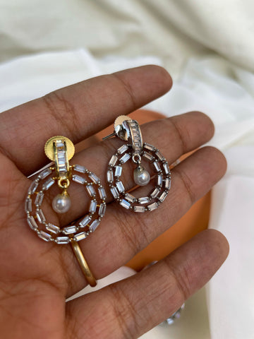 Stone Pearl round earrings