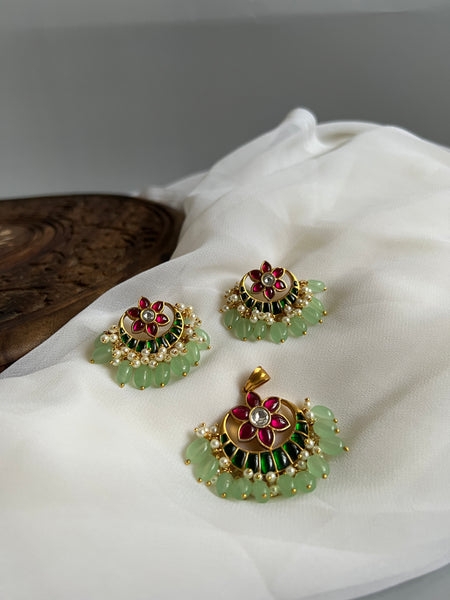 Kundan flower Chaandbalis with mint beads