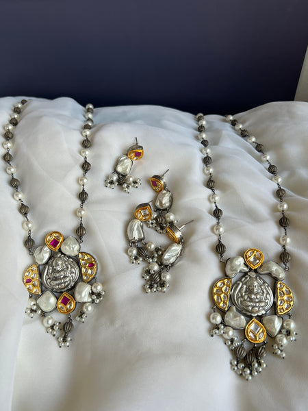 Mother of pearls Lakshmi oxidised maala with earrings