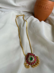 Kundan flower pendant necklace
