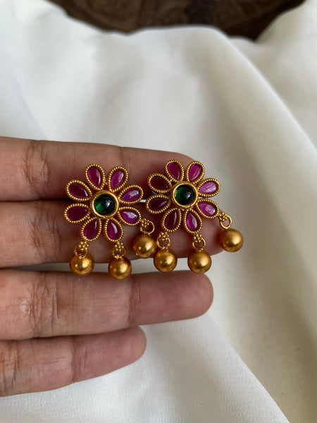 Kemp flower studs