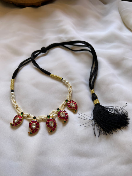 Kundan manga pearl choker