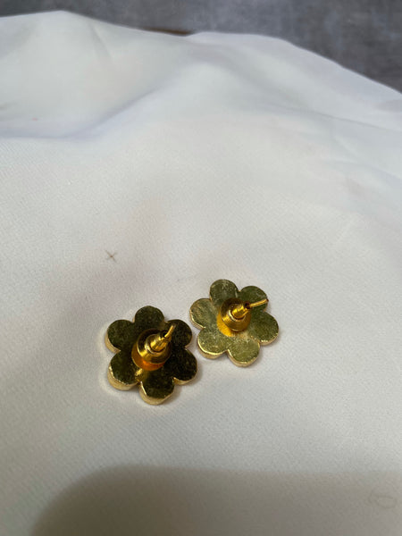 Kundan flower studs