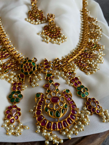 Shanku chakra namam guttapusalu haram with earrings