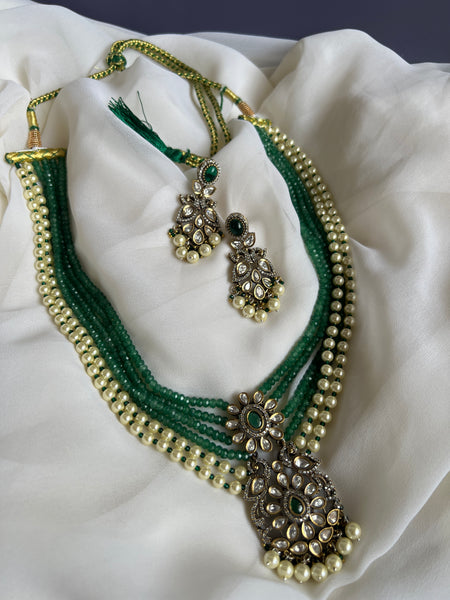 Victorian emerald pendant maala with earrings