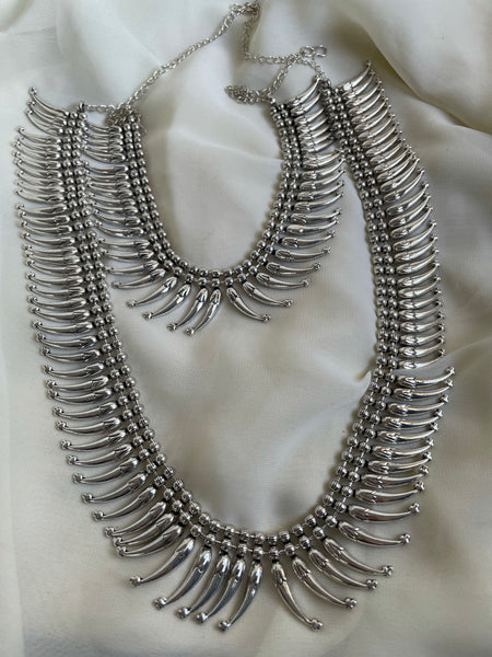 Oxidised spike necklace