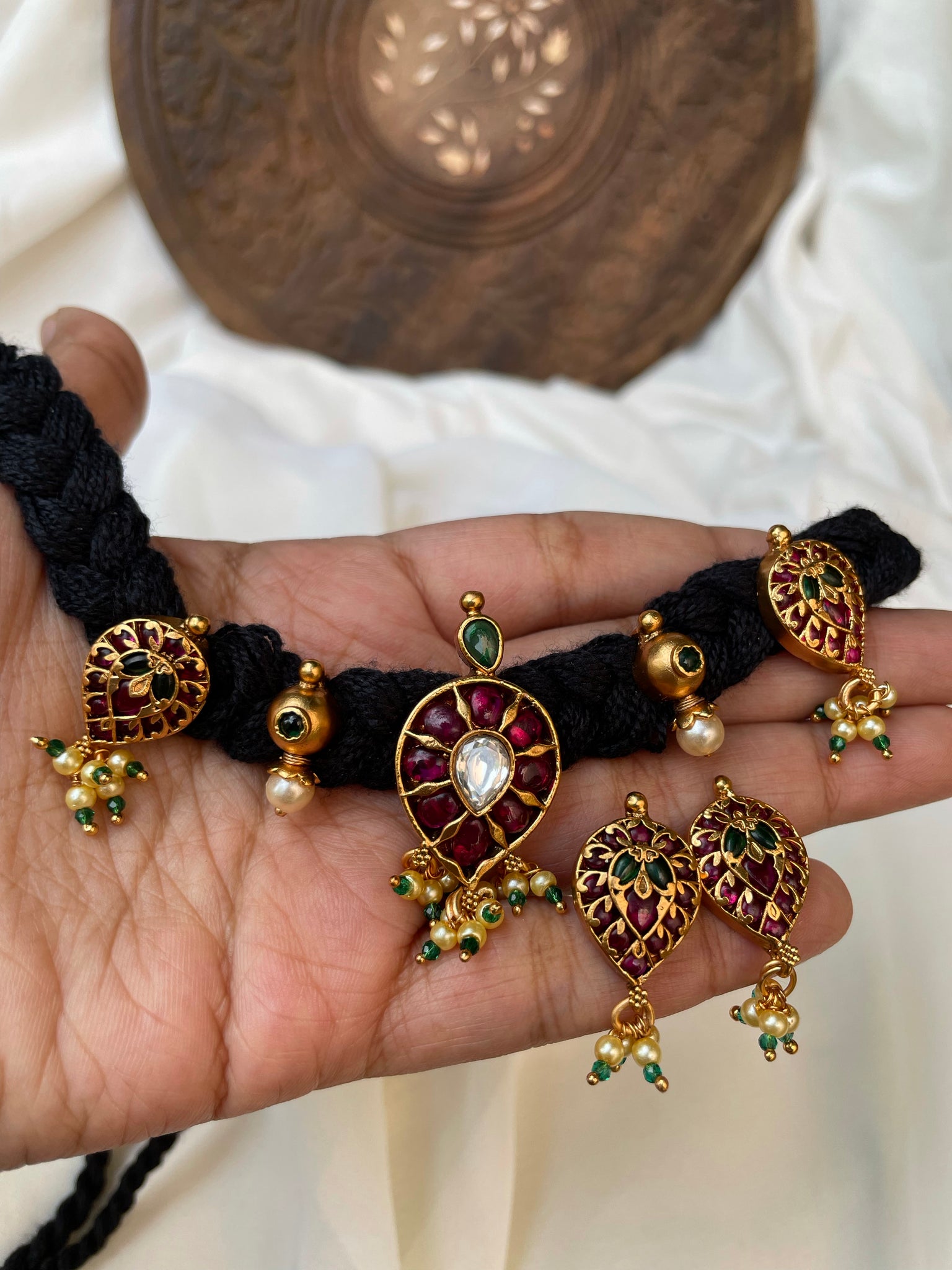 Kemp oval studded choker with studs