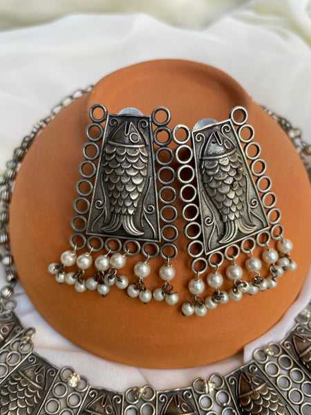 Madhubani inspired necklace with studs