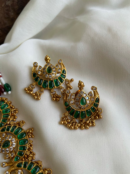 Kemp emerald chaand necklace with studs