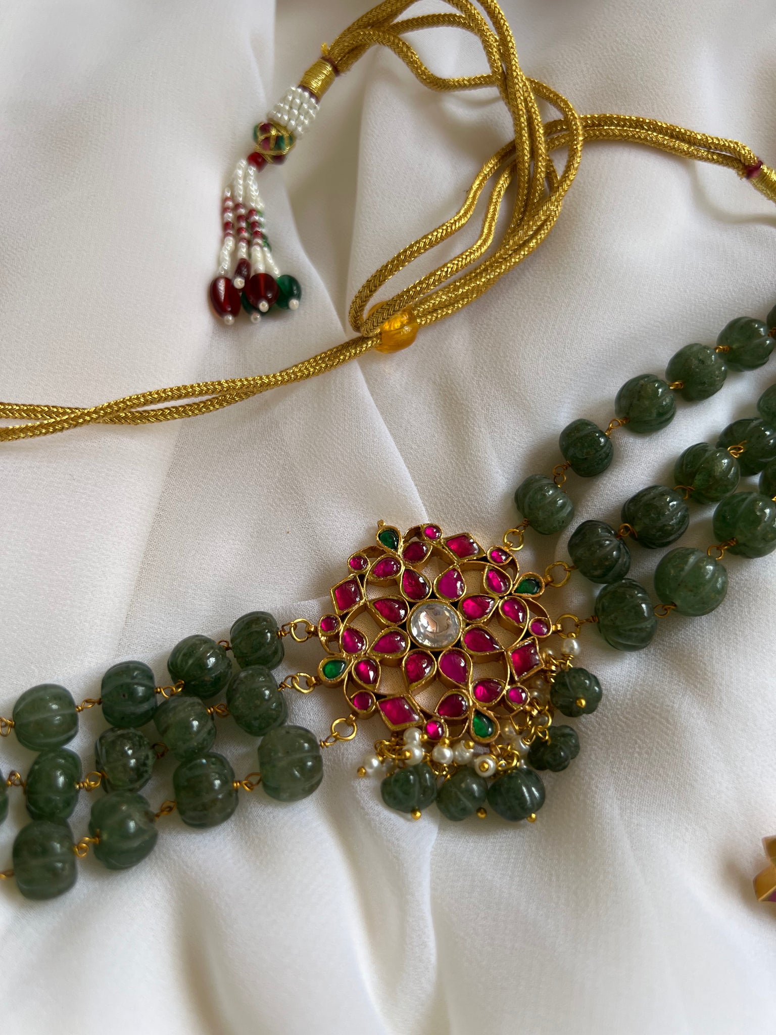 Kundan pumpkin bead choker with studs