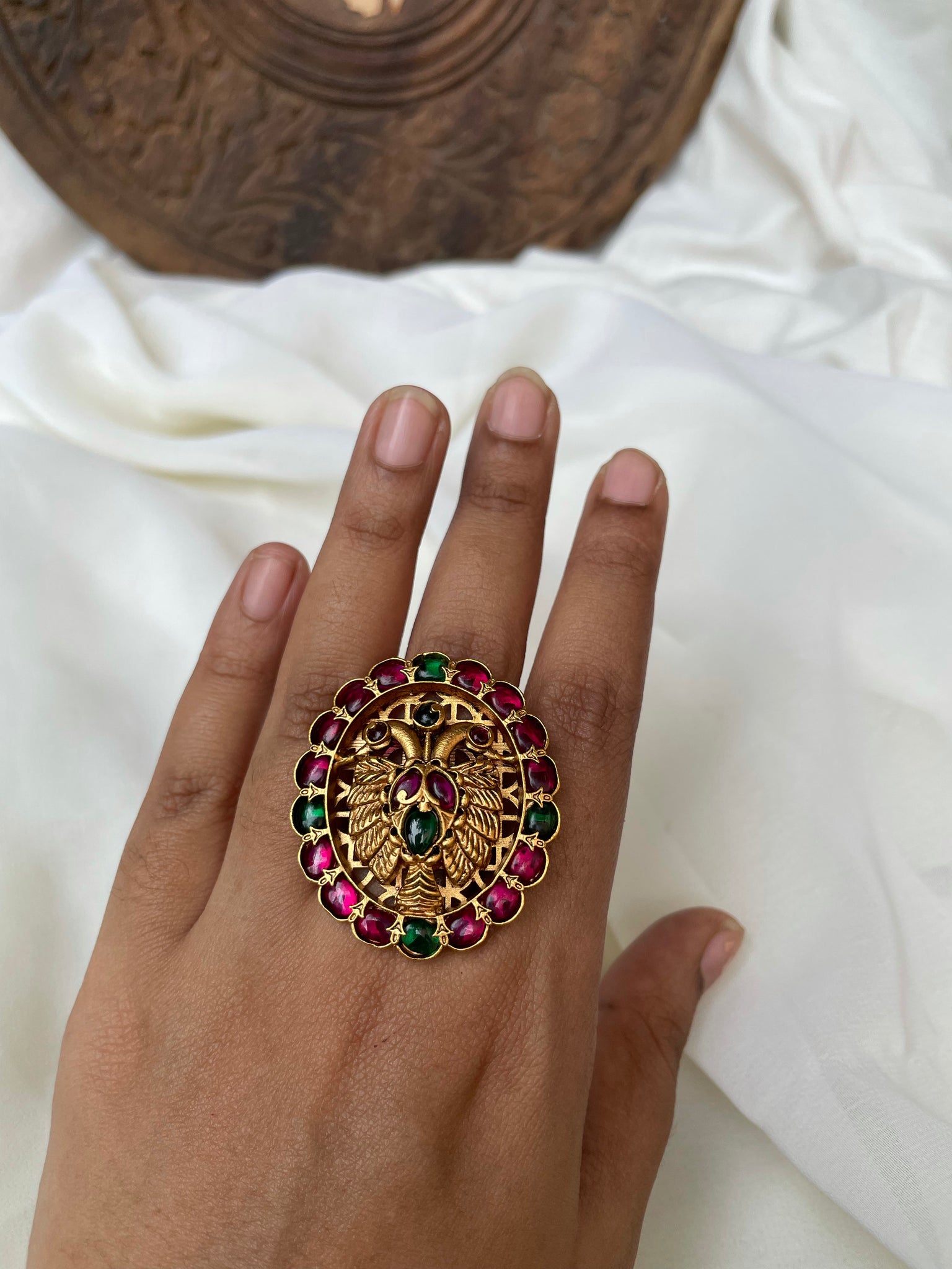 Jumbo peacock kemp ring