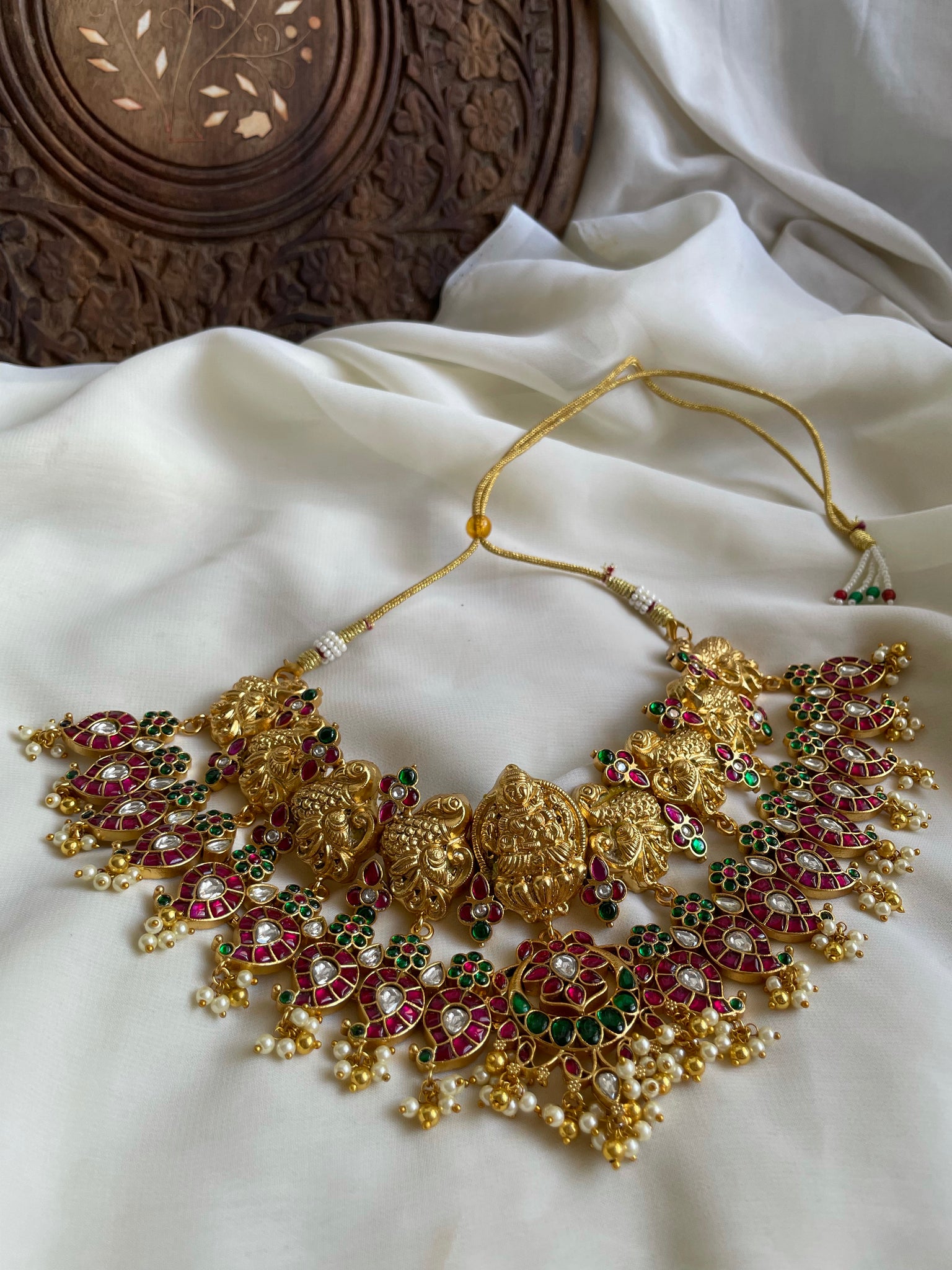 Full neck choker with Nagas Lakshmi and Kundan manga