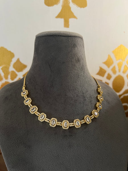 Ad stone Victorian necklace with studs