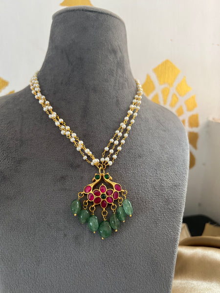 Kundan flower pendant maala