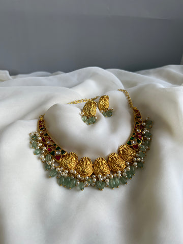 Shiva Parvathi Kundan hasli with studs