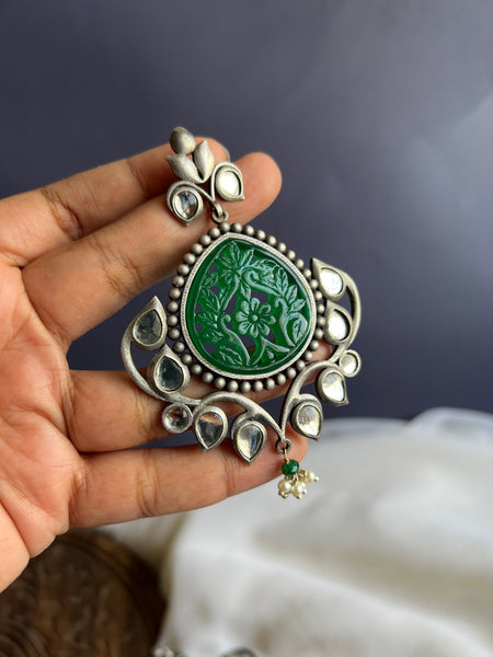 Carved stone Chaandbalis