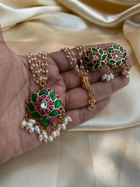 Kundan lotus pendant with cluster Pearl maala and studs