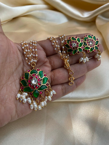 Kundan lotus pendant with cluster Pearl maala and studs