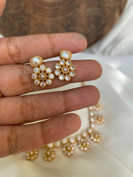 Elegant flower necklace with studs- Design C