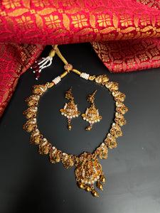 Lakshmi mayil short necklace set