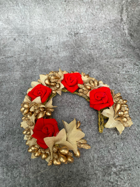 Rose with gold dry flowers