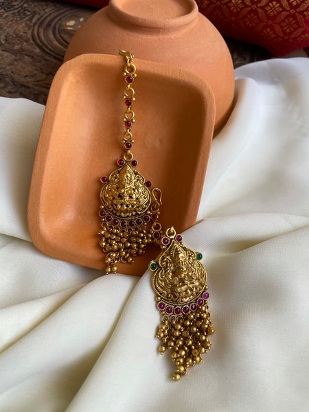 Temple gungaroo tassel tika