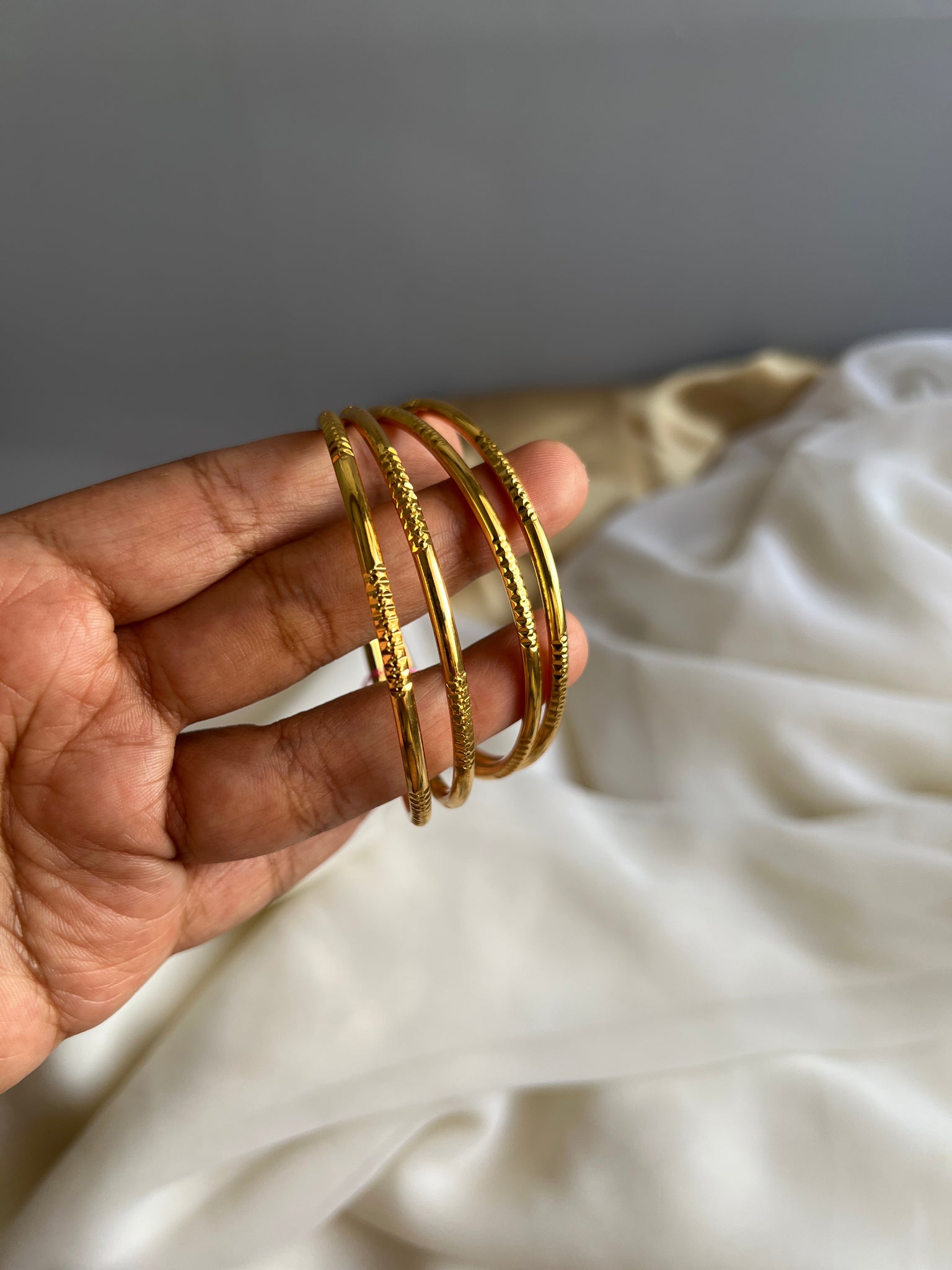 Plain bangles cheap