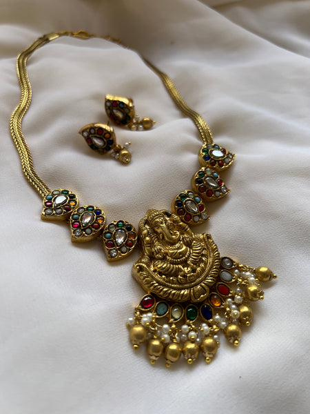 Ganesha Navaratna necklace with manga studs