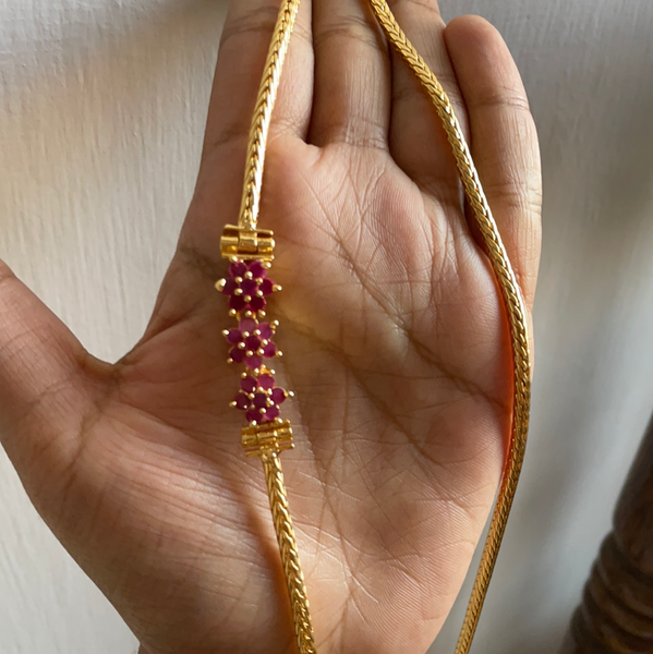 3 flower mogappu chain