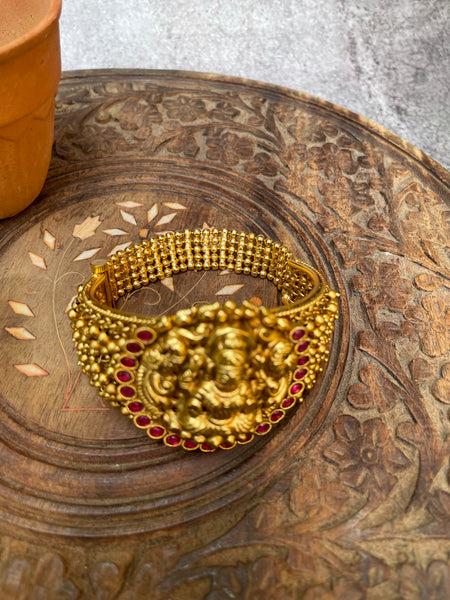 Nagas Lakshmi cluster bead semi bangle