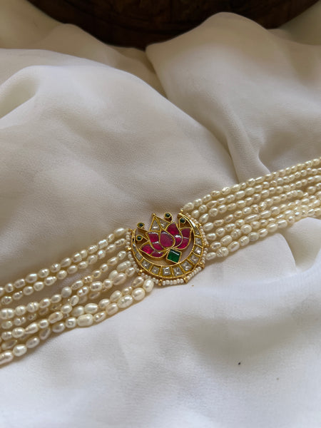 Kundan lotus choker with bead work