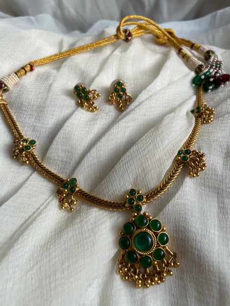 Kemp flower vintage necklace with studs
