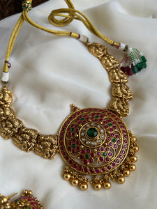 Kemp vintage pendant with Nagas chain set