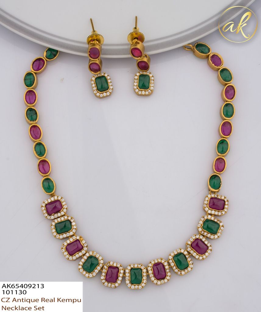 Kemp necklace with ad stone details(4 Colors)