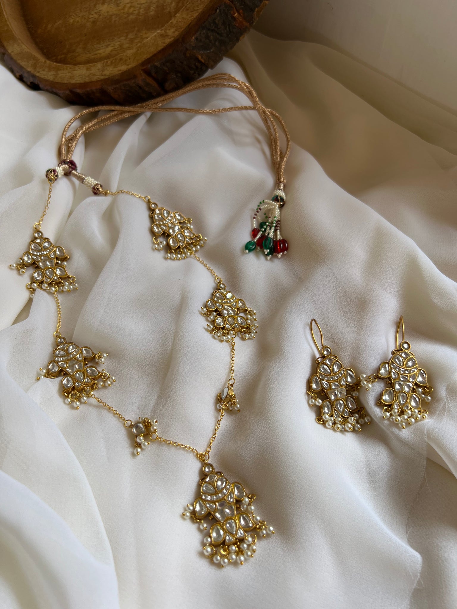 Madhubani Kundan necklace with matching earrings