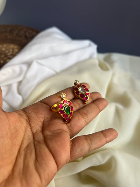 Oversized manga Kundan adjustable ring