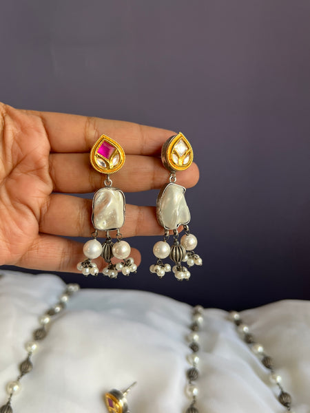 Mother of pearls Lakshmi oxidised maala with earrings