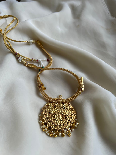 Kundan floral pendant necklace