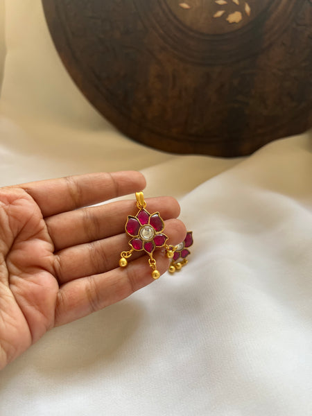 Kundan flower silver pendant with earrings set