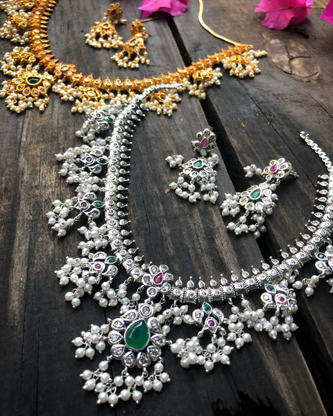 Classic Guttapusalu with earrings  (gold/silver )