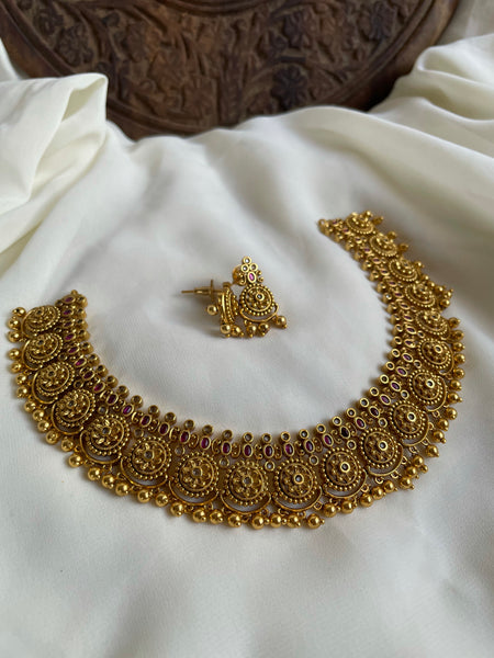 Antique flower designer necklace with earrings