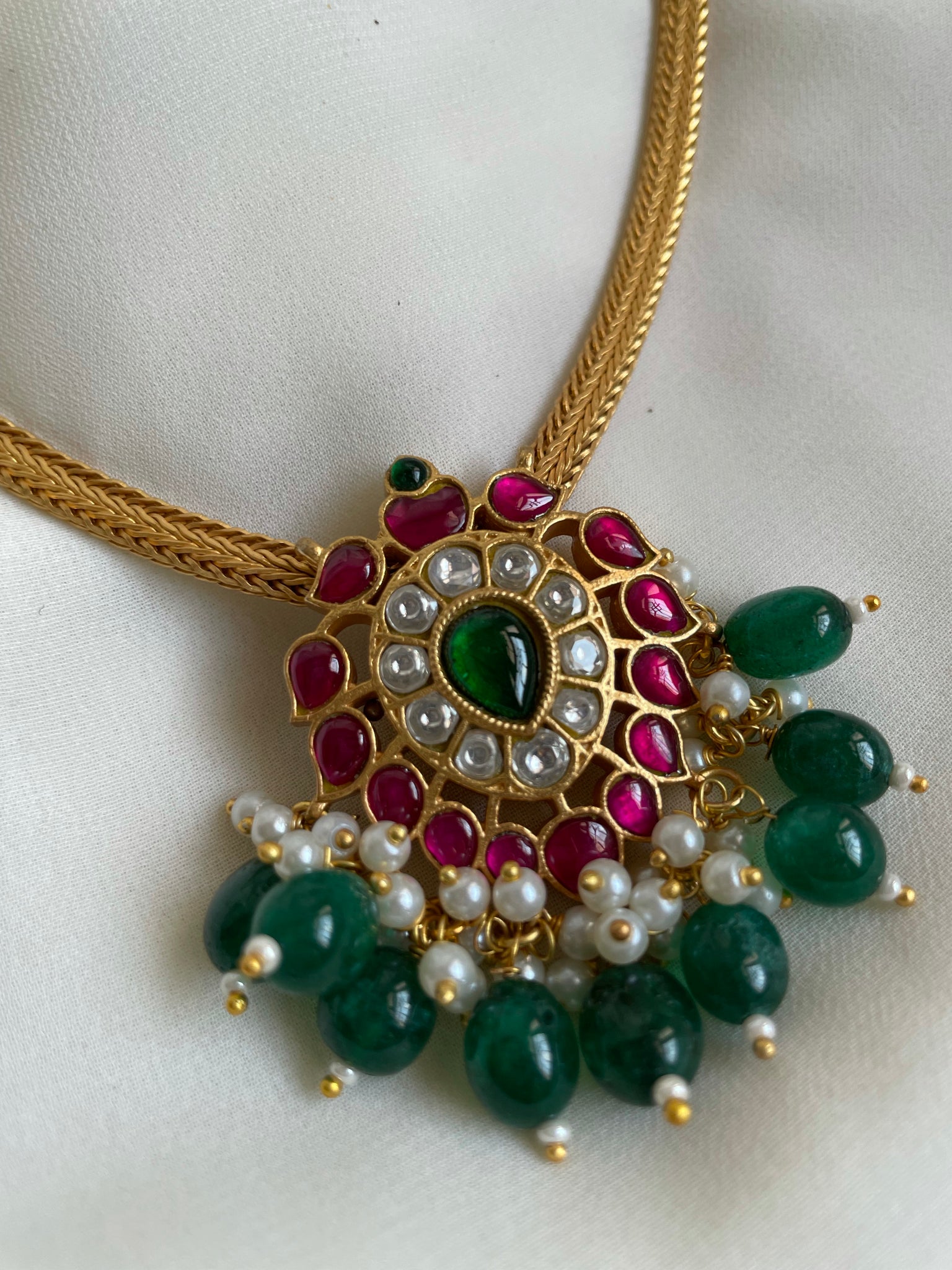 Kundan jumbo pendant maala