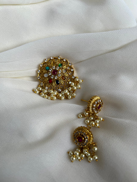 Navaratna kemp pendant with studs A