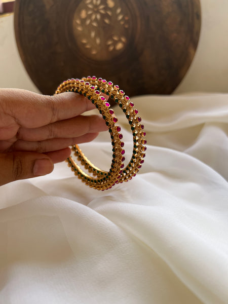 Double color kemp bangles